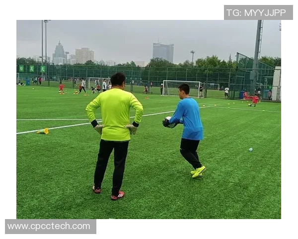 全力足球踢的激情与团队精神在赛场上的完美展现与追求